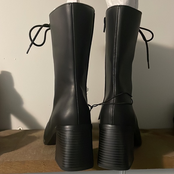 Monki Elma vegan lace up heeled boots in black US 7.5 - Picture 8 of 8